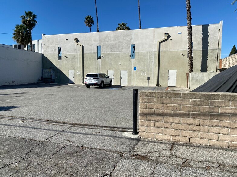 More Photos Of 11122 Washington Blvd, Culver City Storefront Retail Office For Sale