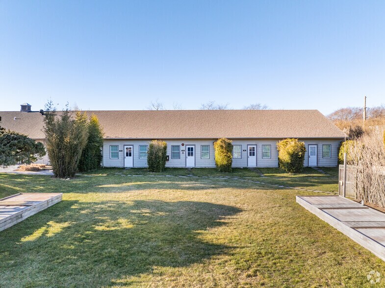 More Photos Of 90 Second House Rd, Montauk Coworking Space