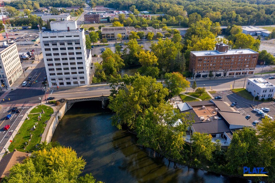 More Photos Of 295 W Market St, Warren Apartments For Sale
