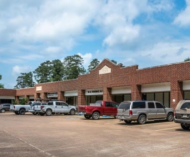 Primary Photo Of 521 Interstate 45 S, Huntsville Medical For Lease