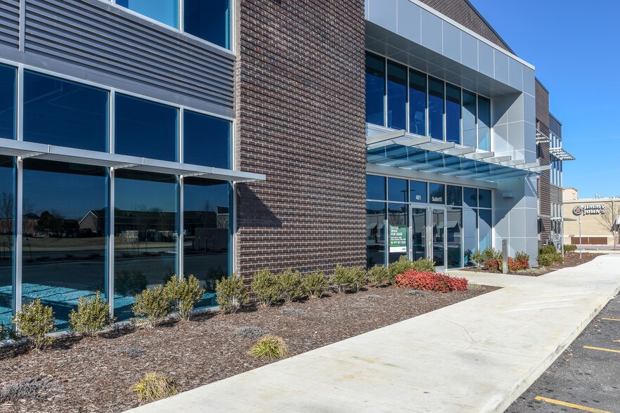 More Photos Of 401 SE Plaza Ave, Bentonville Office For Lease