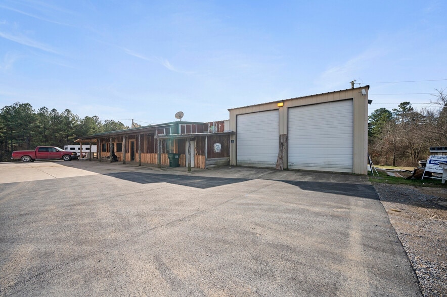 More Photos Of 28 Indian Hwy 144, Broken Bow Truck Stop For Sale