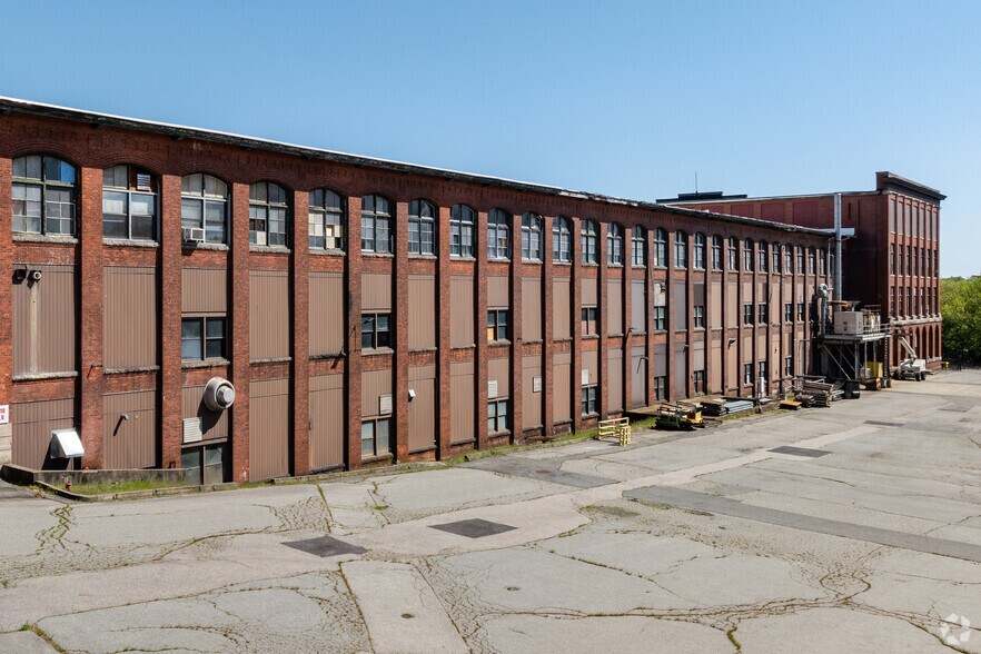 More Photos Of 330 Turner St, Attleboro Manufacturing For Lease