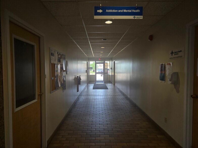 More Photos Of 5201 44 St, Bonnyville Industrial For Sale