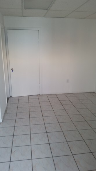 More Photos Of 7760 W 20th Ave, Hialeah Warehouse For Sale