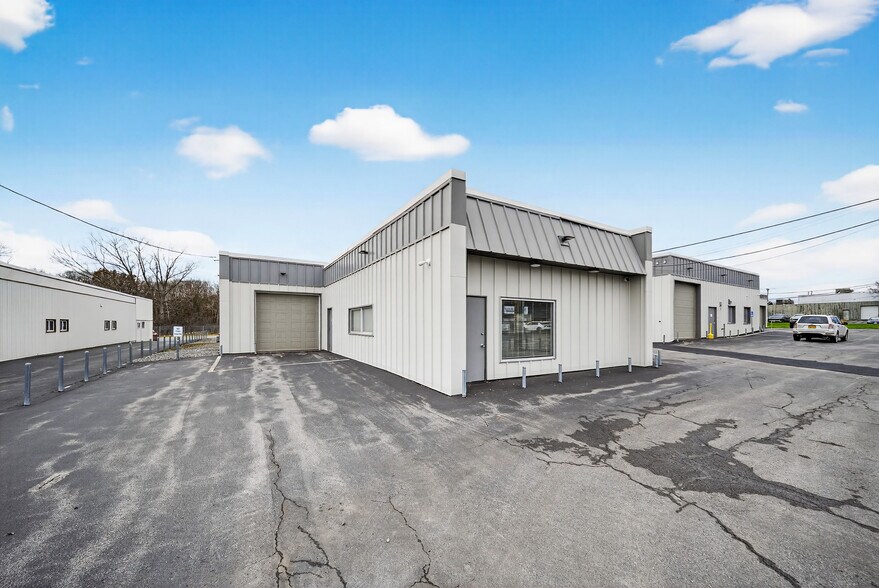 More Photos Of 6730 Townline Rd, Mattydale Light Manufacturing For Sale