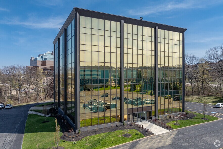 More Photos Of 4807 Rockside Rd, Independence Office For Lease