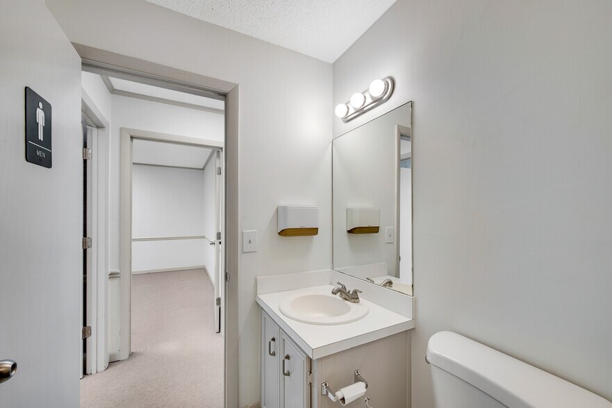 More Photos Of 11205 Alpharetta Hwy, Roswell Office Residential For Sale