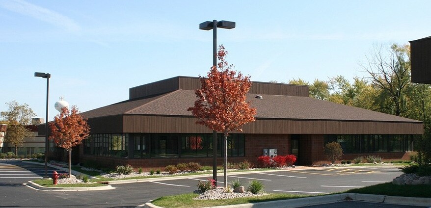 Primary Photo Of 16W285 83rd St, Burr Ridge Office For Lease