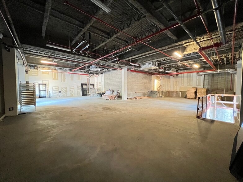 More Photos Of 8 Navy Pier Ct, Staten Island Apartments For Lease