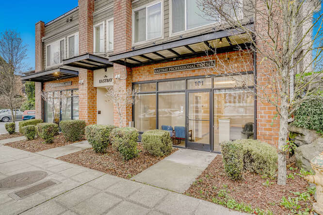 More Photos Of 3232 15th Ave W, Seattle Apartments For Sale