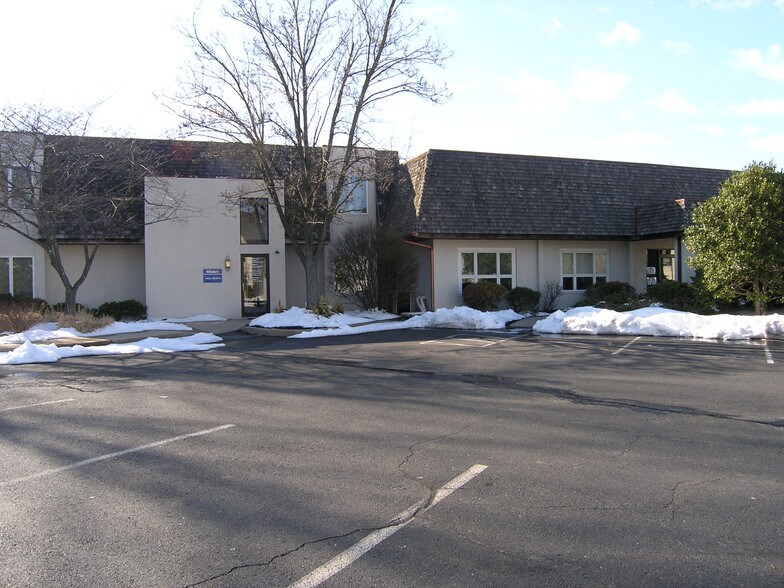 More Photos Of 200 Apple St, Quakertown Medical For Lease