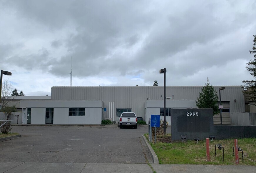 More Photos Of 2995 Dutton Ave, Santa Rosa Warehouse For Lease