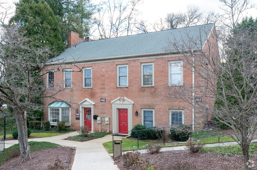 More Photos Of 5602-5654 Shields Dr, Bethesda Medical For Lease