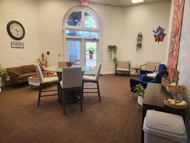 More Photos Of 301 W Main St, Radford Apartments For Sale