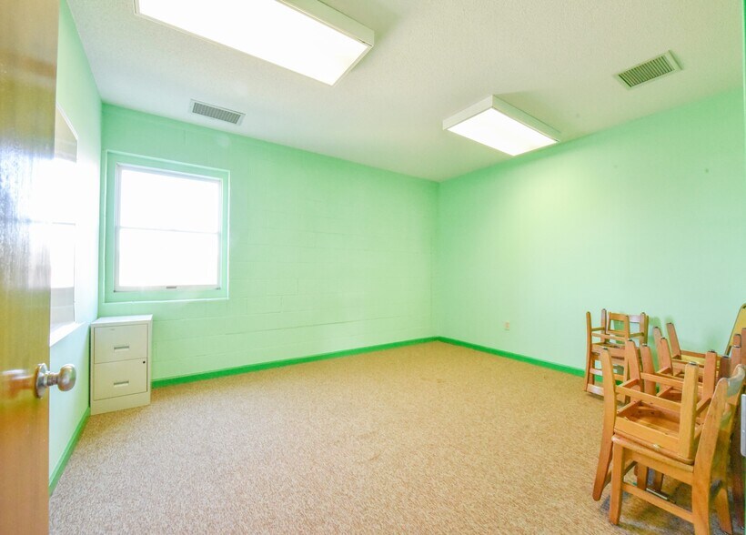 More Photos Of 3901 Raeford Rd, Fayetteville Religious Facility For Lease