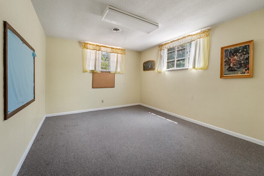 More Photos Of 2927 W Pikes Peak Ave, Colorado Springs Religious Facility For Sale