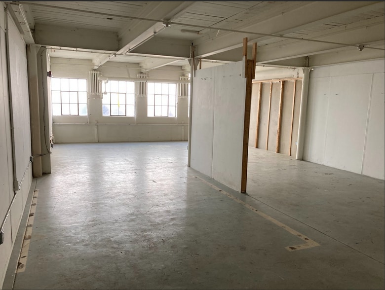 More Photos Of 11 Boyd St, Watertown Office Residential For Lease