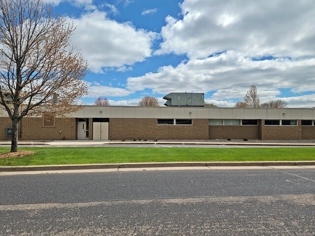 More Photos Of 123 Northridge St, Marshfield Medical For Sale