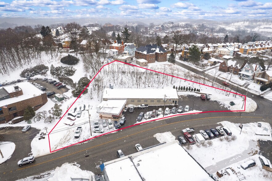 More Photos Of 186 Perry Hwy, Pittsburgh Auto Dealership For Sale