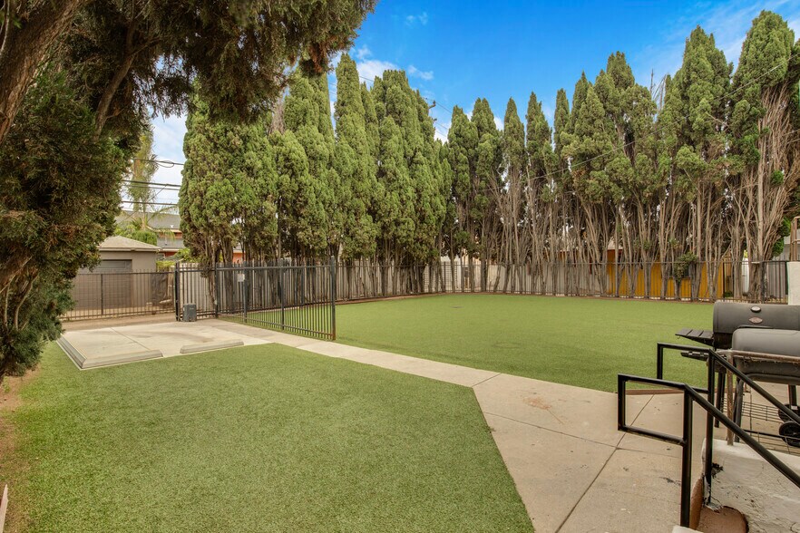 More Photos Of 1430 Elm Ave, Long Beach Apartments For Sale