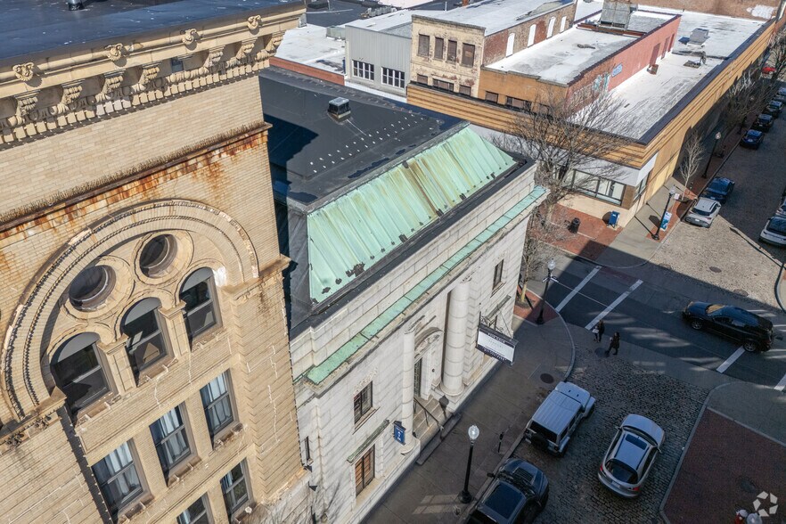 More Photos Of 95 William St, New Bedford Bank For Lease