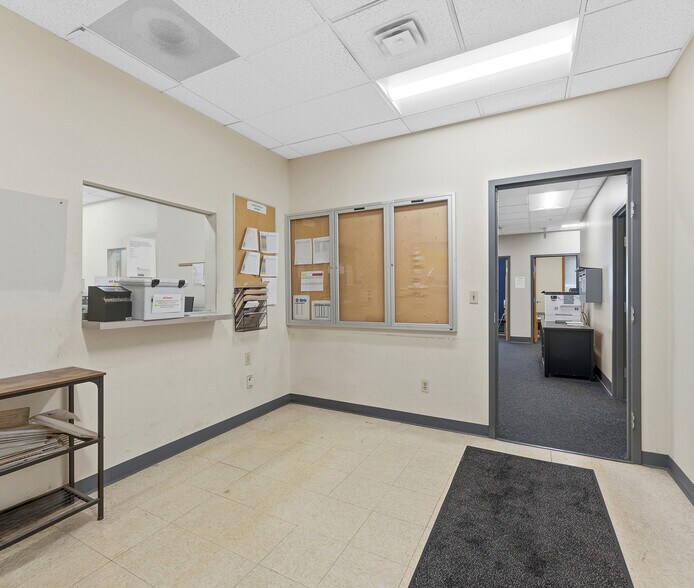 More Photos Of 3301 Bruening Ave SW, Canton Warehouse For Lease