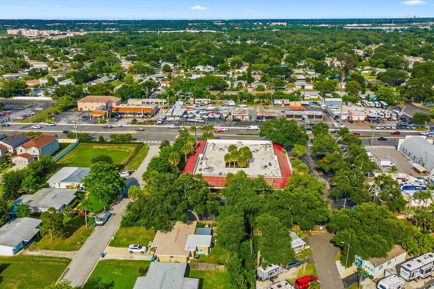 More Photos Of 5666 Seminole Blvd, Seminole Office For Sale