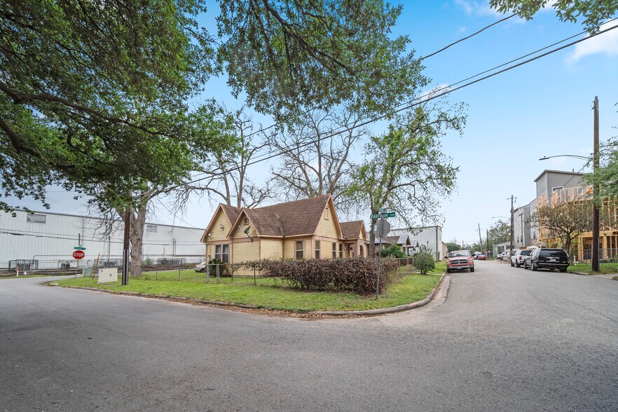 2621 Eastman St, Houston, TX 77009 Land For Sale