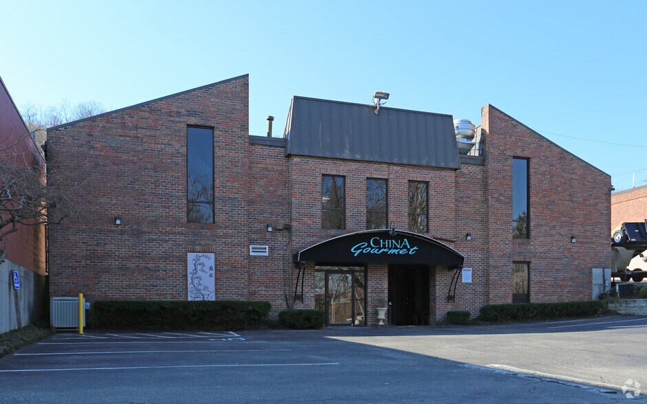 More Photos Of 3340 Erie Ave, Cincinnati General Retail For Lease