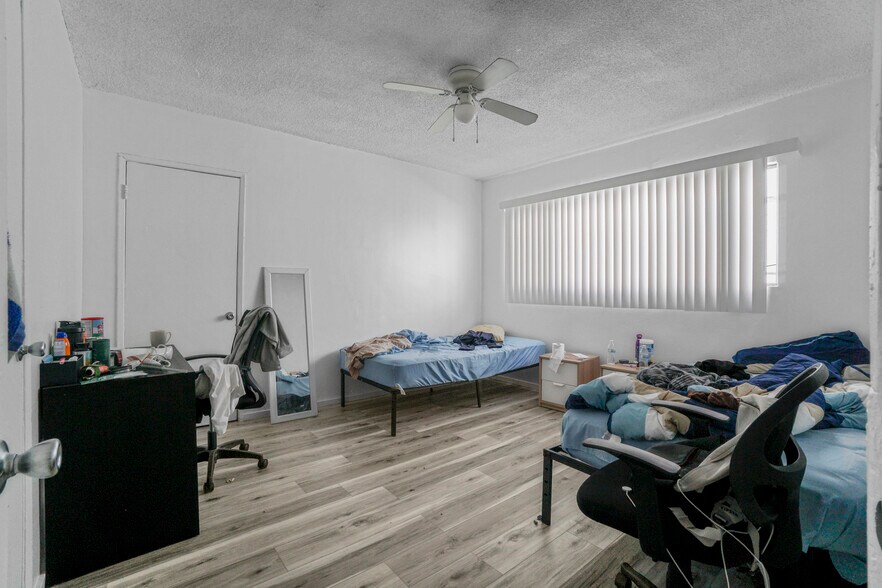 More Photos Of 2055 S Corning St, Los Angeles Apartments For Sale