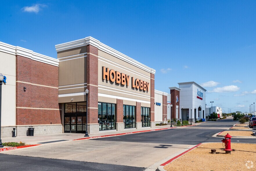 Primary Photo Of 5625 SE 15th St, Midwest City General Retail For Sale