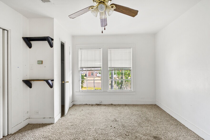 More Photos Of 928 University Ave, Huntsville Apartments For Sale