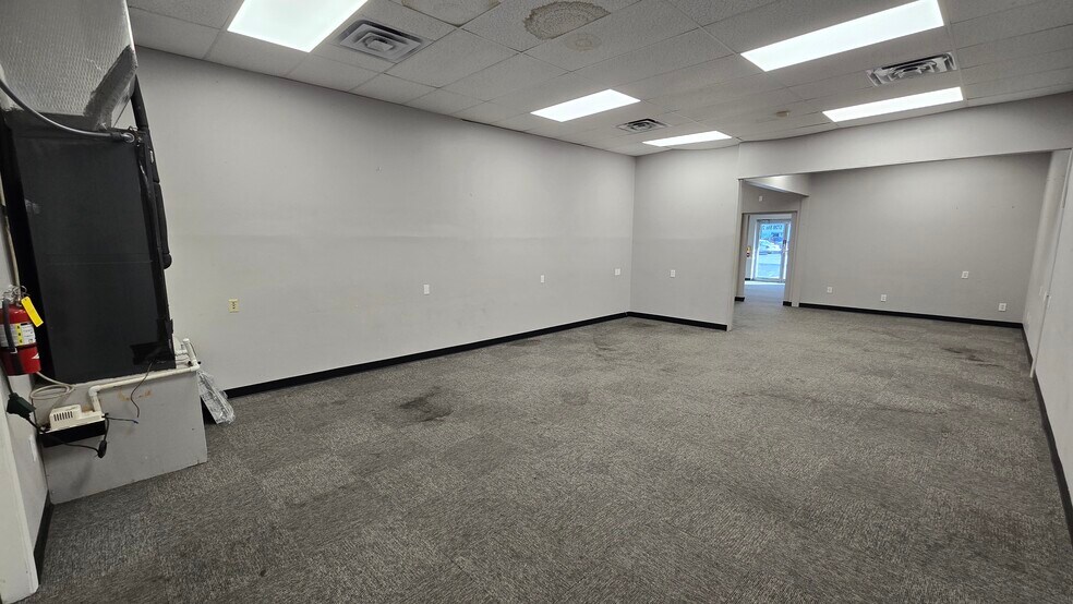 More Photos Of 5720 Gall Blvd, Zephyrhills Office For Lease
