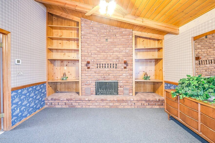 More Photos Of 1625 N Cherry Cir, Mesa Healthcare For Sale