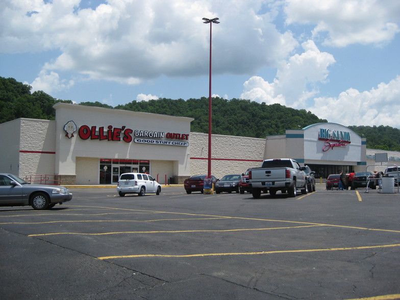 Primary Photo Of 344 N Mayo Trl, Paintsville Storefront Retail Office For Lease