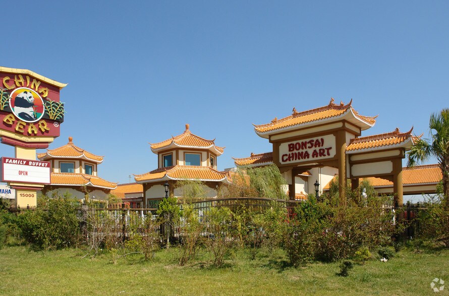 More Photos Of 10 Century Plaza Dr, Houston Restaurant For Sale