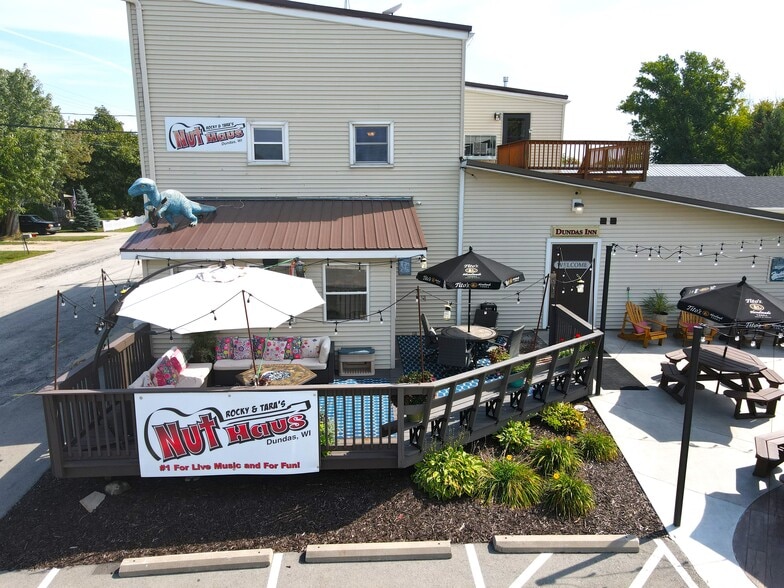 More Photos Of W3239 Dundas Rd, Kaukauna Bar For Sale