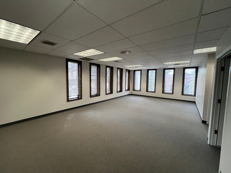 More Photos Of 5290 E Yale Cir, Denver Office For Lease