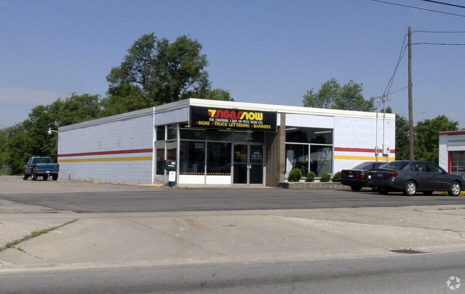 More Photos Of 5253 S Division Ave, Grand Rapids Freestanding For Sale