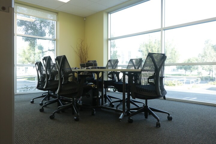 More Photos Of 2816 Columbia St, Torrance Light Distribution For Lease