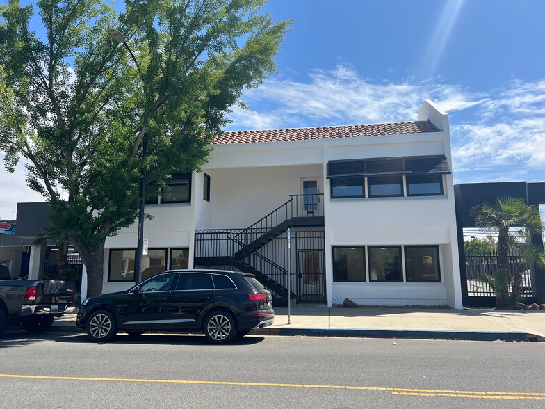 Primary Photo Of 1226 11th St, Modesto Office For Lease