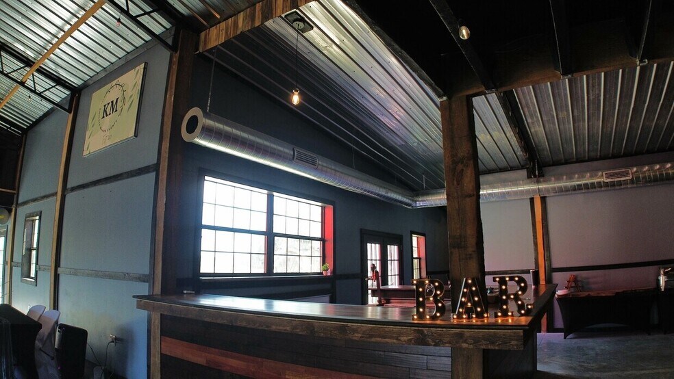 More Photos Of 7701 W Knights Griffin Rd, Plant City Lodge Meeting Hall For Lease