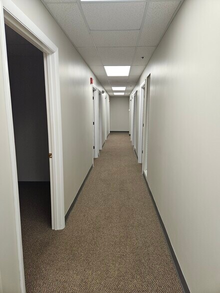 More Photos Of 118 Long Pond Rd, Plymouth Medical For Lease