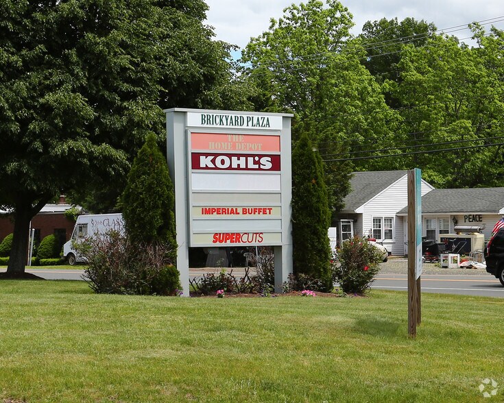 More Photos Of 225-273 Wilbur Cross Hwy, Berlin Unknown For Lease