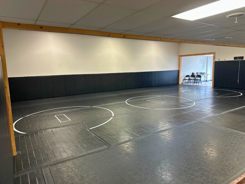 More Photos Of 3211 Peoples Dr, Harrisonburg Research And Development For Sale