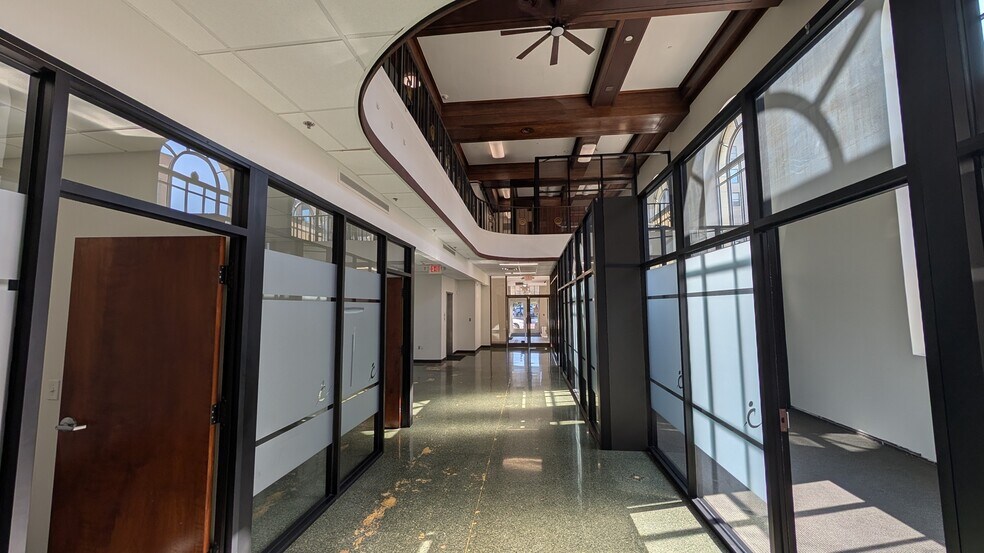 More Photos Of 460 S Saginaw St, Flint Apartments For Lease