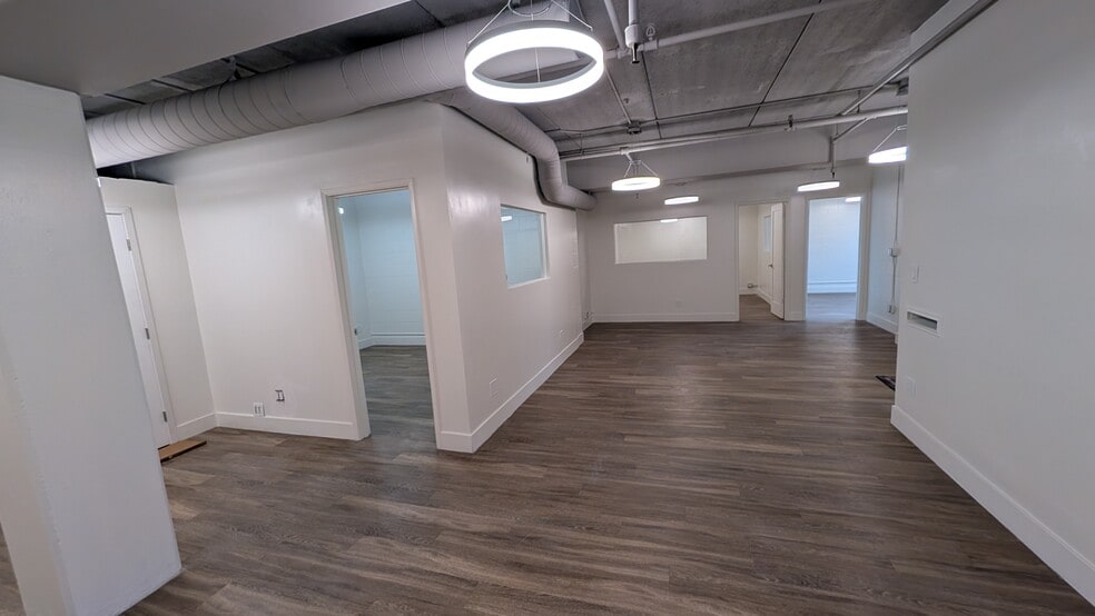 More Photos Of 2990 Mission Blvd, San Diego Office Residential For Lease