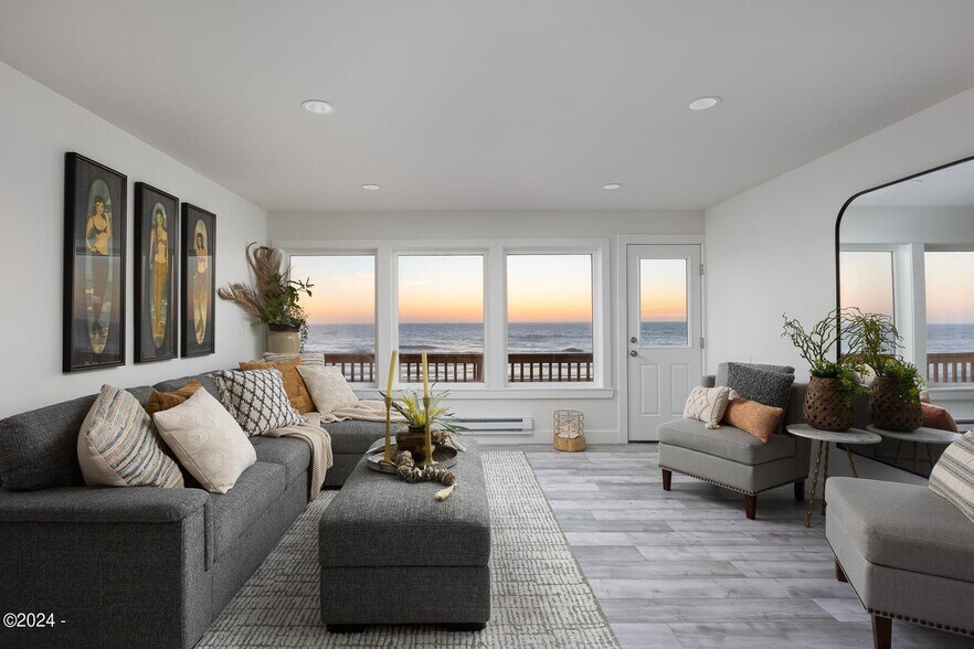 More Photos Of 3929 NW Jetty Ave, Lincoln City Apartments For Sale