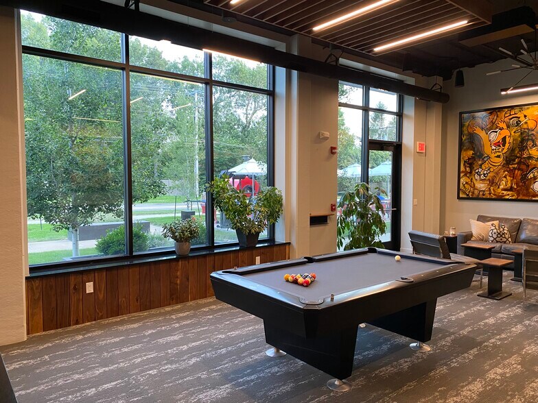 More Photos Of 1300 Melrose Ave, Iowa City Apartments For Sale